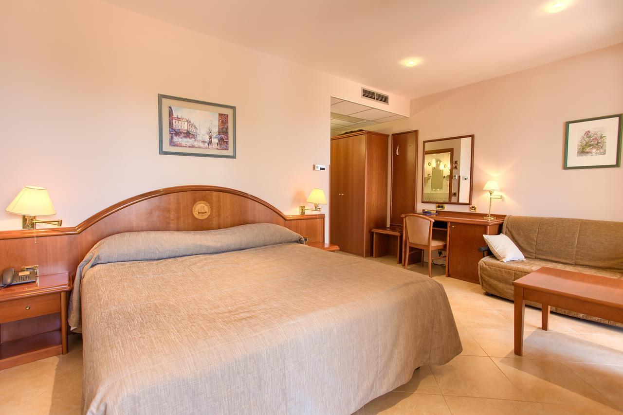 Kanajt Hotel 4*